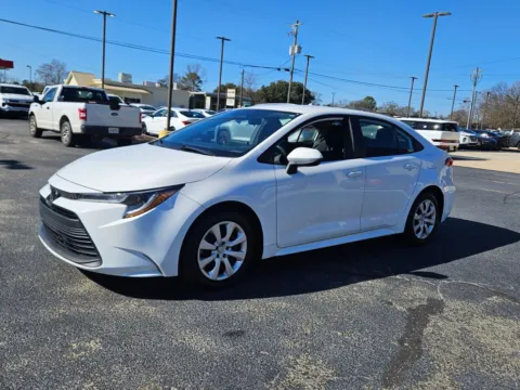 Another view of 2024 Toyota Corolla LE for sale in Warner Robins, GA at Hyundai Warner Robins
