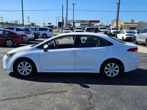 More photos of 2024 Toyota Corolla LE at Hyundai Warner Robins, GA