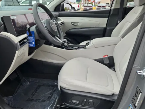 More photos of 2026 Hyundai Tucson SEL at Hyundai Warner Robins, GA