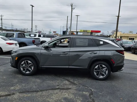 More photos of 2026 Hyundai Tucson SEL at Hyundai Warner Robins, GA
