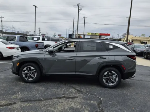 More photos of 2026 Hyundai Tucson SEL at Hyundai Warner Robins, GA