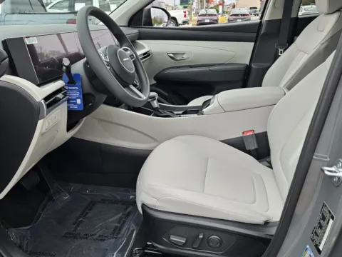 More photos of 2026 Hyundai Tucson SEL at Hyundai Warner Robins, GA