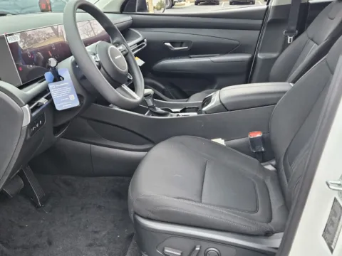 More photos of 2026 Hyundai Tucson SEL at Hyundai Warner Robins, GA