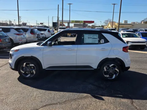 More photos of 2026 Hyundai Venue SEL at Hyundai Warner Robins, GA