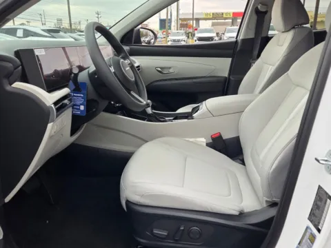 More photos of 2026 Hyundai Tucson SEL at Hyundai Warner Robins, GA