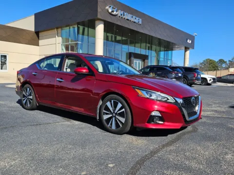 Red 2022 Nissan Altima 2.5 SL for sale in Warner Robins, GA