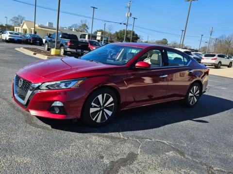 Another view of 2022 Nissan Altima 2.5 SL for sale in Warner Robins, GA at Hyundai Warner Robins