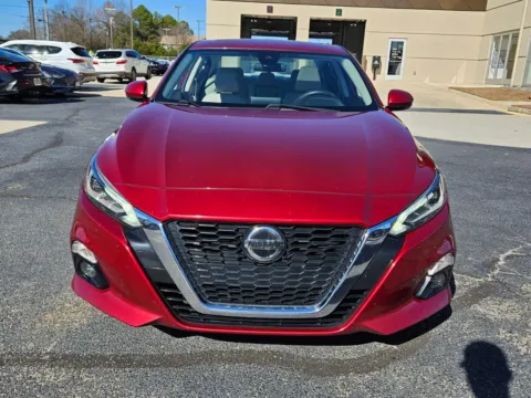 Photos of 2022 Nissan Altima 2.5 SL for sale in Warner Robins, GA at Hyundai Warner Robins