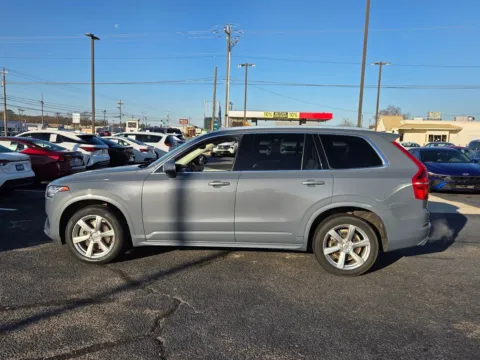 More photos of 2021 Volvo XC90 T5 Momentum at Hyundai Warner Robins, GA