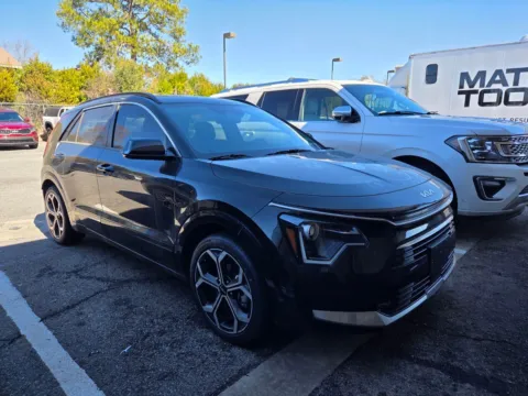 Black 2023 Kia Niro EX Touring for sale in Warner Robins, GA