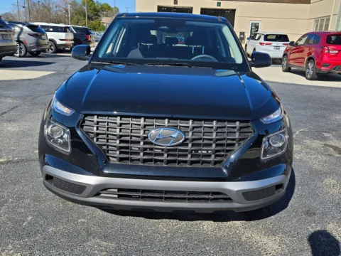 Photos of 2026 Hyundai Venue SE for sale in Warner Robins, GA at Hyundai Warner Robins