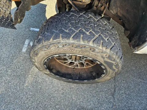 More photos of 2017 Chevrolet Silverado 1500 LT at Hyundai Warner Robins, GA