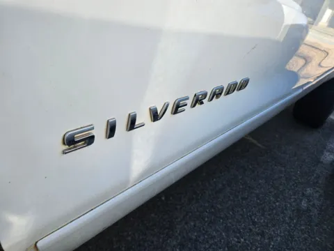 More photos of 2017 Chevrolet Silverado 1500 LT at Hyundai Warner Robins, GA