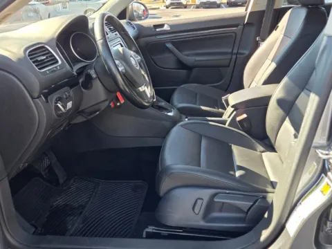 More photos of 2014 Volkswagen Jetta SportWagen 2.0L TDI at Hyundai Warner Robins, GA