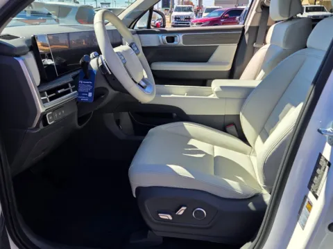 More photos of 2026 Hyundai Santa Fe Limited at Hyundai Warner Robins, GA