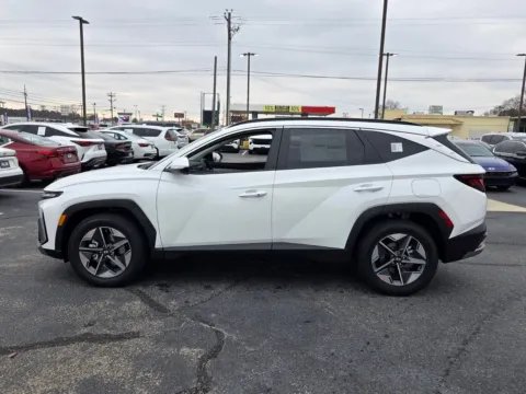 More photos of 2026 Hyundai Tucson SEL at Hyundai Warner Robins, GA