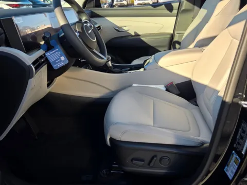 More photos of 2026 Hyundai Tucson SEL at Hyundai Warner Robins, GA