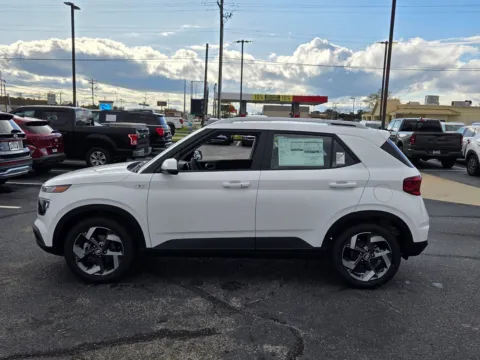 More photos of 2026 Hyundai Venue SEL at Hyundai Warner Robins, GA
