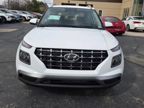 Photos of 2026 Hyundai Venue SEL for sale in Warner Robins, GA at Hyundai Warner Robins
