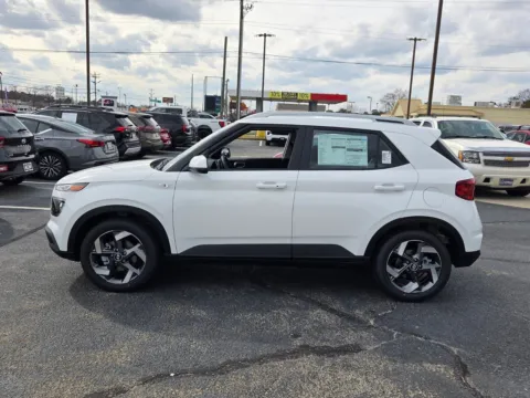 More photos of 2026 Hyundai Venue SEL at Hyundai Warner Robins, GA