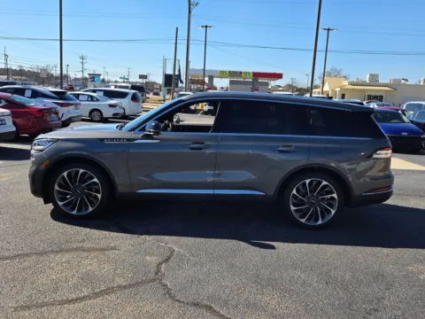 More photos of 2023 Lincoln Aviator Reserve at Hyundai Warner Robins, GA