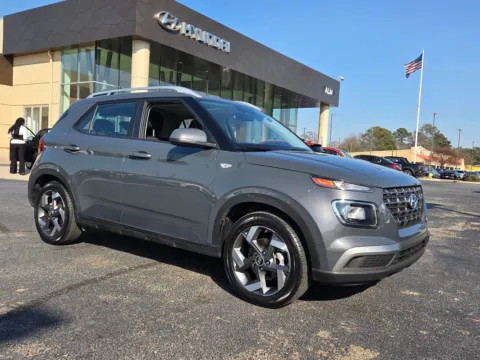Gray 2025 Hyundai Venue SEL for sale in Warner Robins, GA