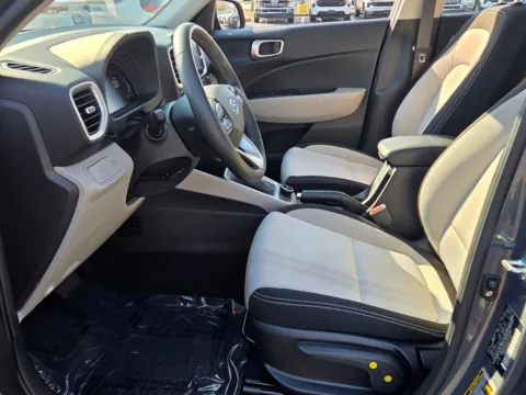 More photos of 2025 Hyundai Venue SEL at Hyundai Warner Robins, GA