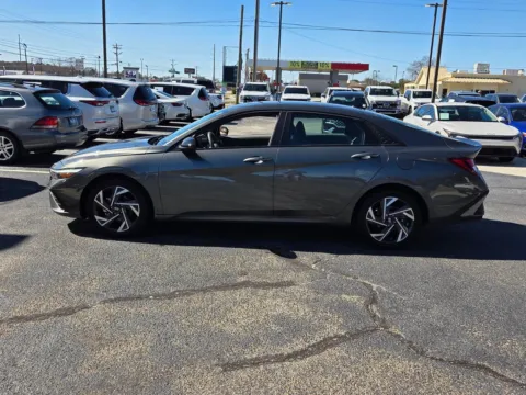 More photos of 2025 Hyundai Elantra SEL Sport at Hyundai Warner Robins, GA