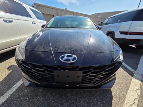 Photos of 2023 Hyundai Elantra SEL for sale in Warner Robins, GA at Hyundai Warner Robins