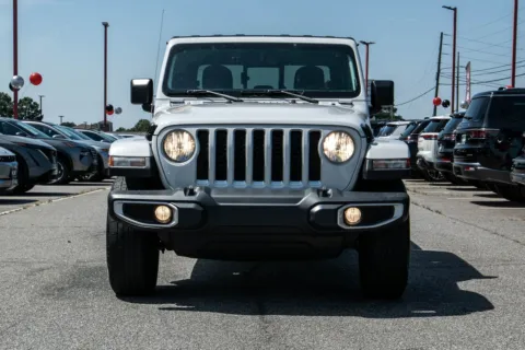 Another view of 2023 Jeep Gladiator Overland for sale in Warner Robins, GA at Hyundai Warner Robins