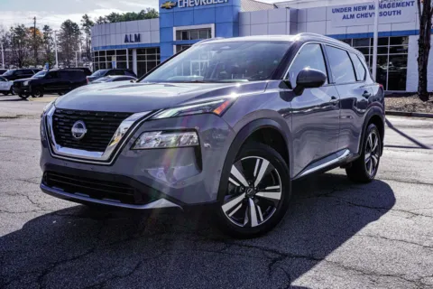 Gray 2023 Nissan Rogue SL for sale in Warner Robins, GA