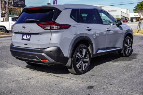 More photos of 2023 Nissan Rogue SL at Hyundai Warner Robins, GA