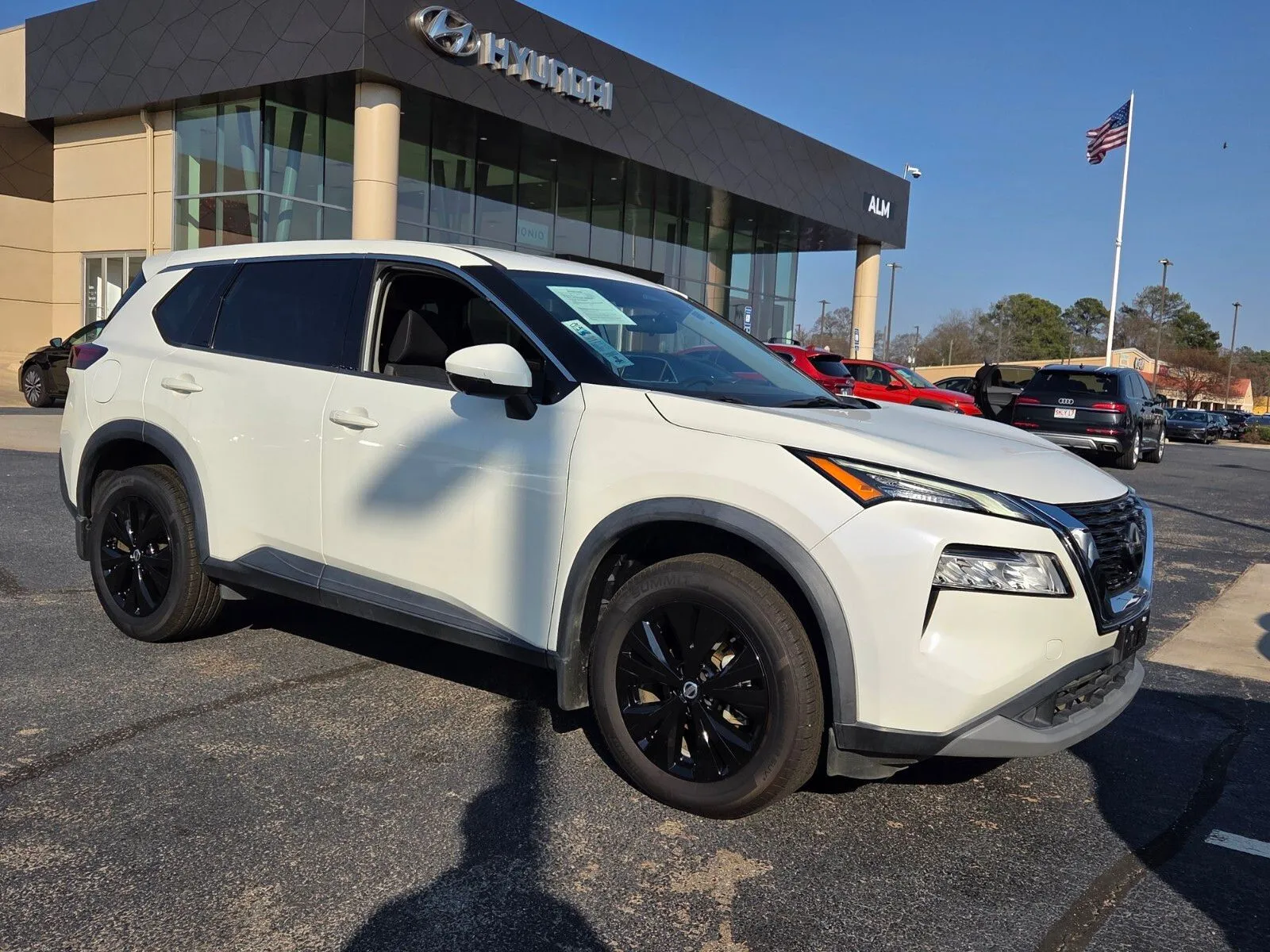 White 2021 Nissan Rogue SV for sale in Warner Robins, GA