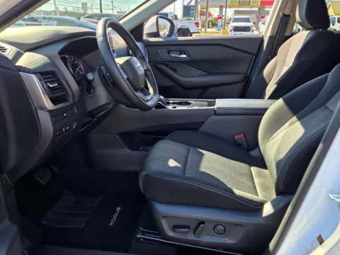 More photos of 2025 Nissan Rogue SV at Hyundai Warner Robins, GA