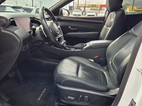 More photos of 2022 Hyundai Santa Cruz Limited at Hyundai Warner Robins, GA