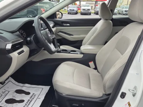 More photos of 2025 Nissan Altima 2.5 SV at Hyundai Warner Robins, GA