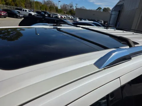 More photos of 2019 Ford Expedition Max Platinum at Hyundai Warner Robins, GA