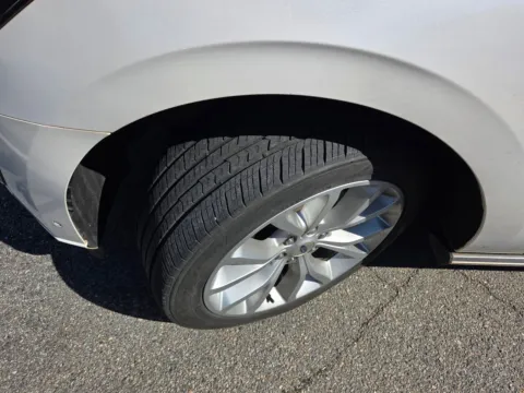 More photos of 2019 Ford Expedition Max Platinum at Hyundai Warner Robins, GA