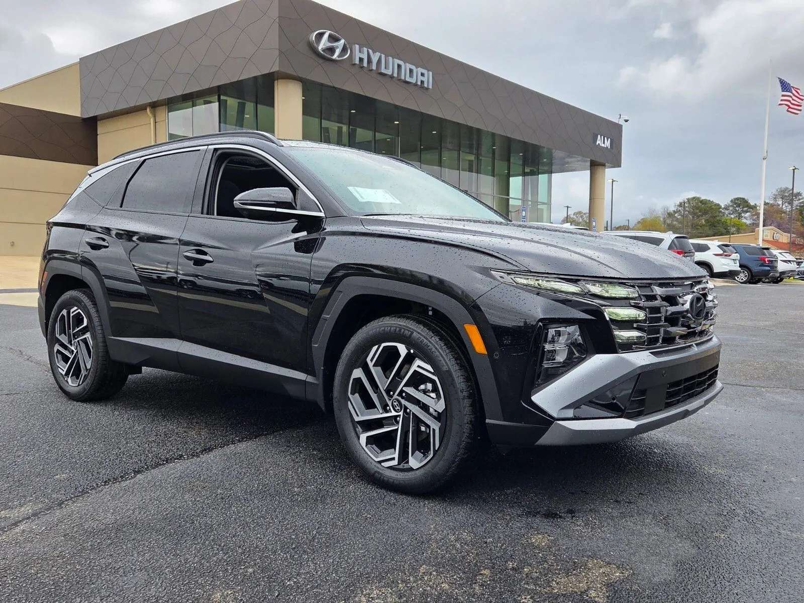 Black 2026 Hyundai Tucson Hybrid Limited for sale in Warner Robins, GA