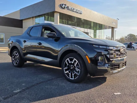 Black 2026 Hyundai Santa Cruz Limited for sale in Warner Robins, GA