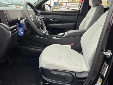 More photos of 2026 Hyundai Santa Cruz SE at Hyundai Warner Robins, GA