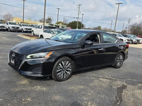 Another view of 2024 Nissan Altima 2.5 SV for sale in Warner Robins, GA at Hyundai Warner Robins