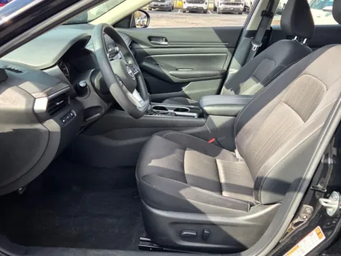 More photos of 2024 Nissan Altima 2.5 SV at Hyundai Warner Robins, GA