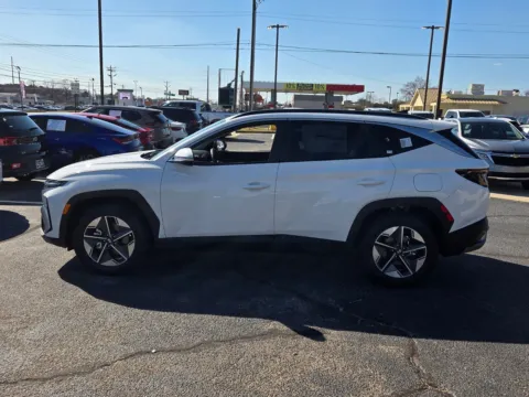 More photos of 2026 Hyundai Tucson SEL Premium at Hyundai Warner Robins, GA