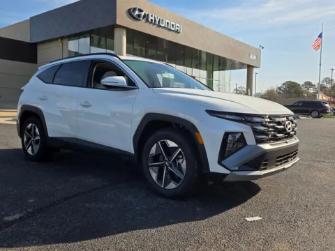 White 2026 Hyundai Tucson SEL Premium for sale in Warner Robins, GA