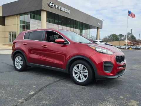 Red 2017 Kia Sportage LX for sale in Warner Robins, GA