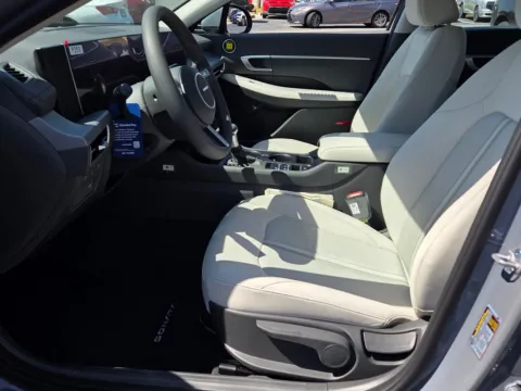 More photos of 2026 Hyundai Sonata SE at Hyundai Warner Robins, GA