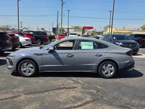 More photos of 2026 Hyundai Sonata SE at Hyundai Warner Robins, GA
