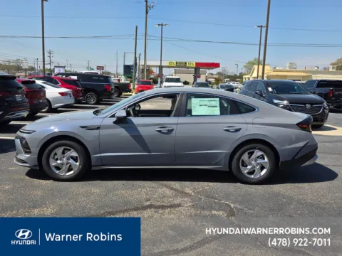 More photos of 2026 Hyundai Sonata SE at Hyundai Warner Robins, GA