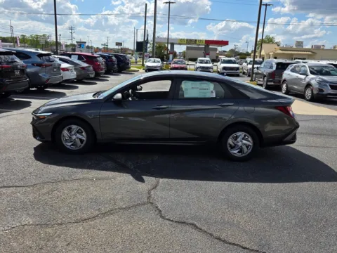 More photos of 2026 Hyundai Elantra SE at Hyundai Warner Robins, GA